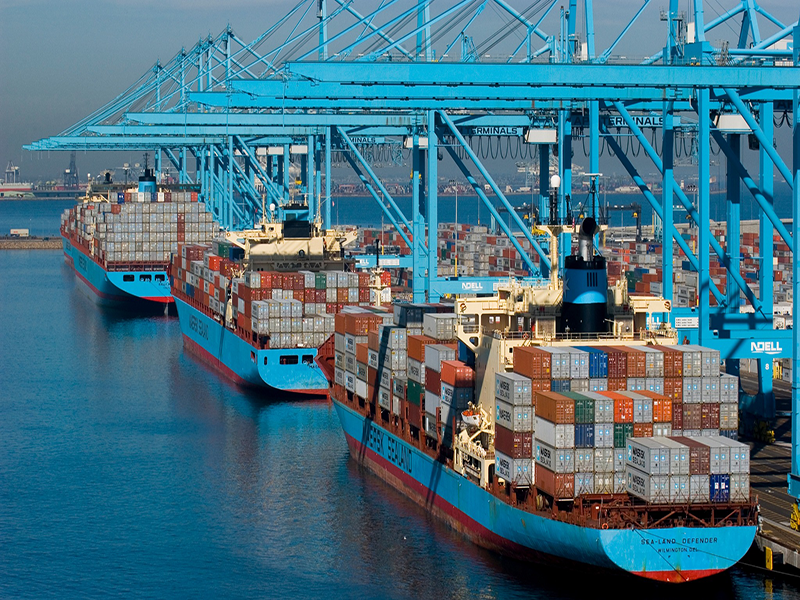 Maersk confía en impulso de cadenas de suministro para 2023