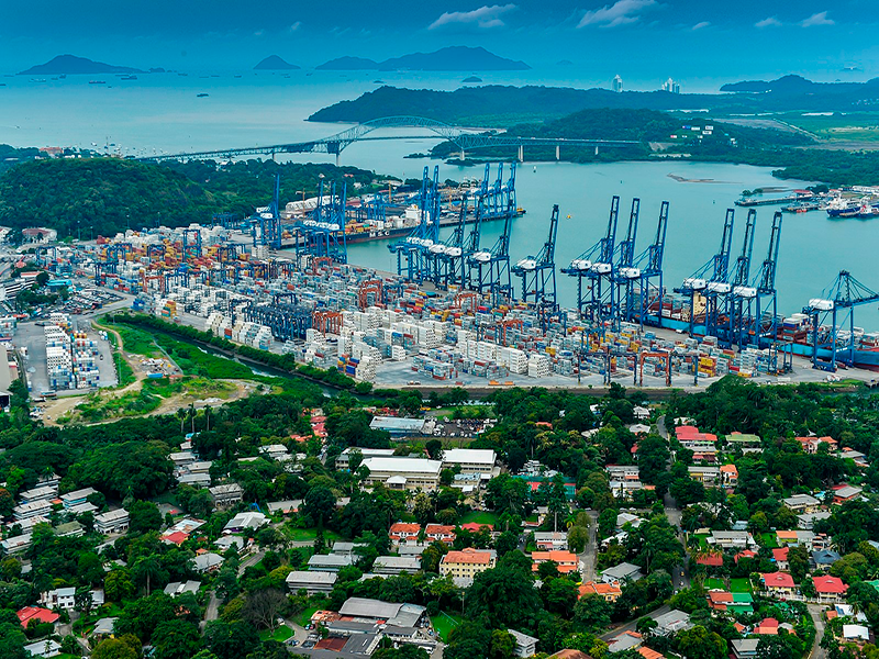 UNCTAD advierte riesgos en transporte marítimo por crisis económica