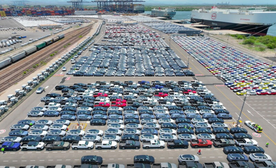 Movimiento de vehículos en puertos mexicanos se mantiene plano al primer cuatrimestre