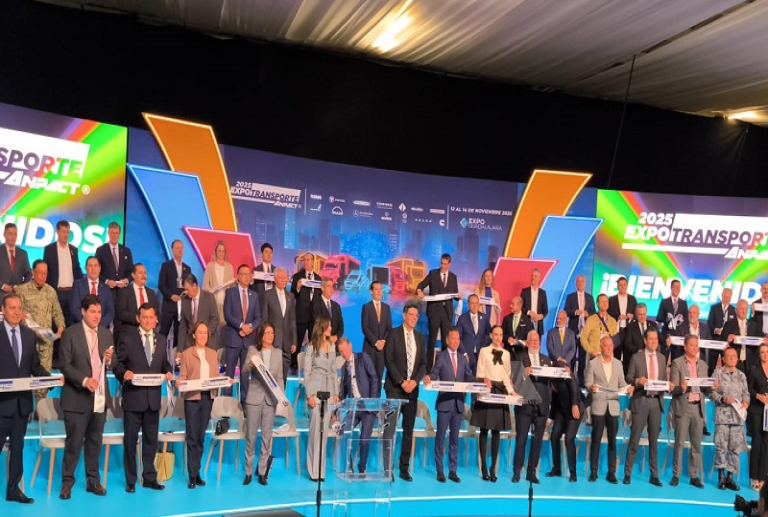 Expo Transporte 2025 exhibe un futuro brillante y el rezago del autotransporte nacional