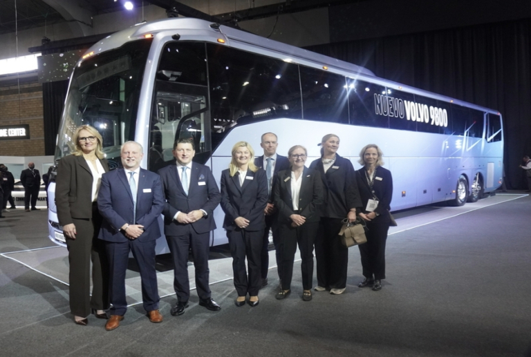 Volvo Buses exportará autobuses desde México a Europa y presenta el nuevo Volvo 9800