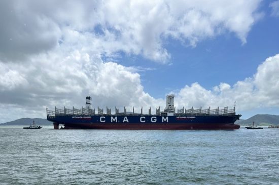 Fletes marítimos Asia–México se disparan 2,800 dólares por contenedor