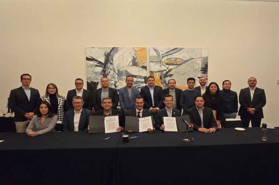Firman ANTP, Auteco México e Hidromex colaboración por la electrificación del autotransporte de carga