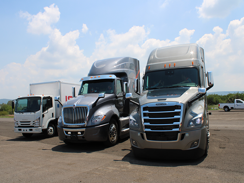 Freightliner y Kenworth en la cima de las ventas a agosto 
