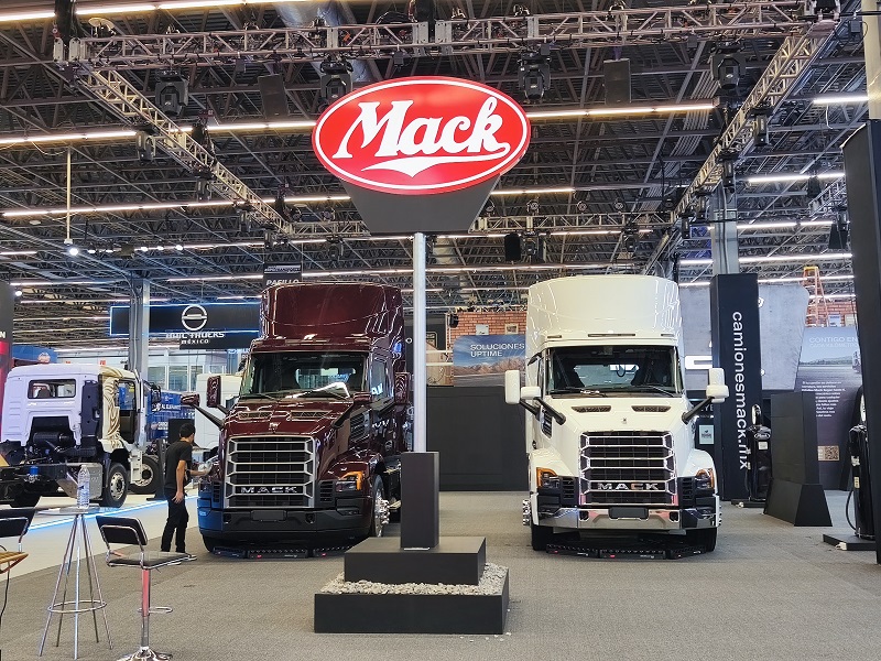 Industria de vehículos pesados acumula caída de 53.4% en ventas al mayoreo entre enero-noviembre