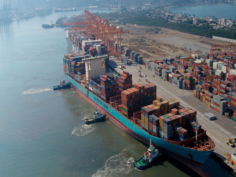 La carga portuaria modera el crecimiento a 6.5% en octubre