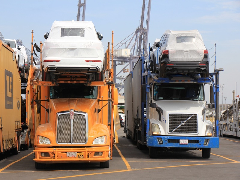 IT-Análisis: Impulsan exportaciones el movimiento portuario de vehículos hasta 17.6%