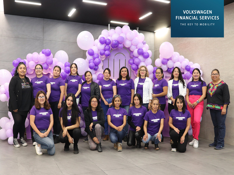 Volkswagen y UIA Puebla apoyan emprendimiento femenino