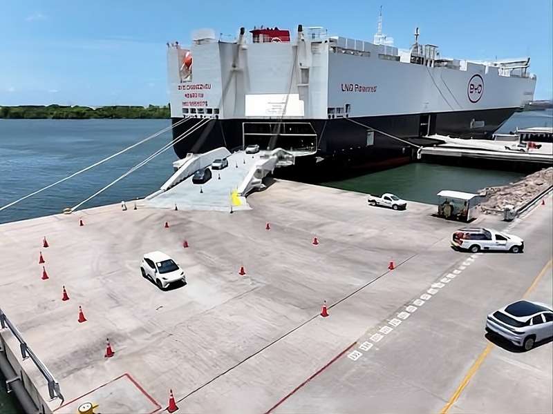 Movimiento de vehículos en puertos cae 2.8% en enero-agosto de 2026