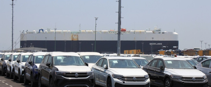 Crece 17.6% movimiento de vehículos en puertos impulsado por las exportaciones